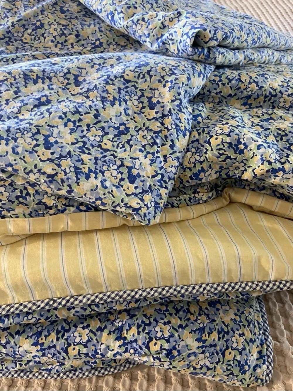 Tommy Hilfiger Blue and White Floral Quilted Comforter Set with Pillow Shams